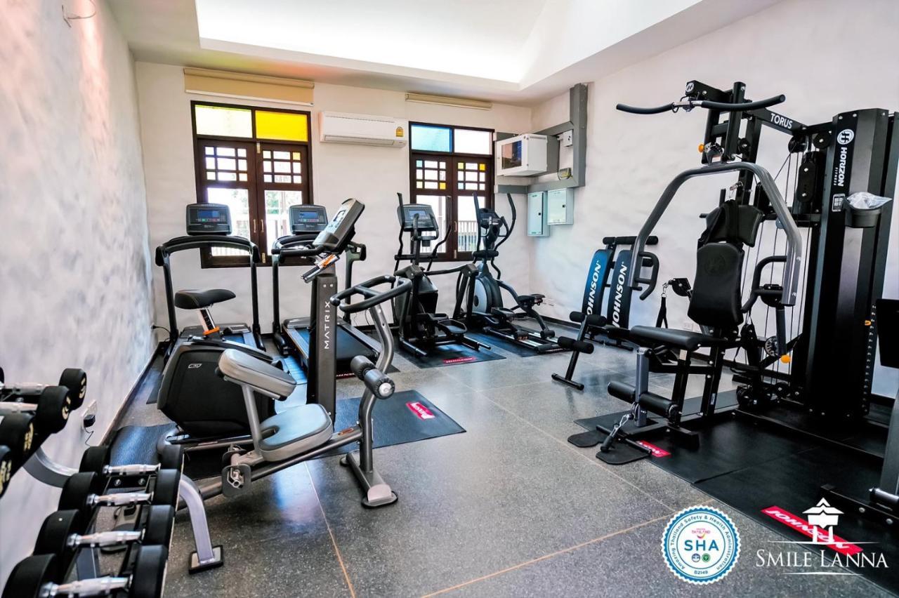 Smile Lanna Hotel Chiang Mai Ngoại thất bức ảnh The gym at the hotel