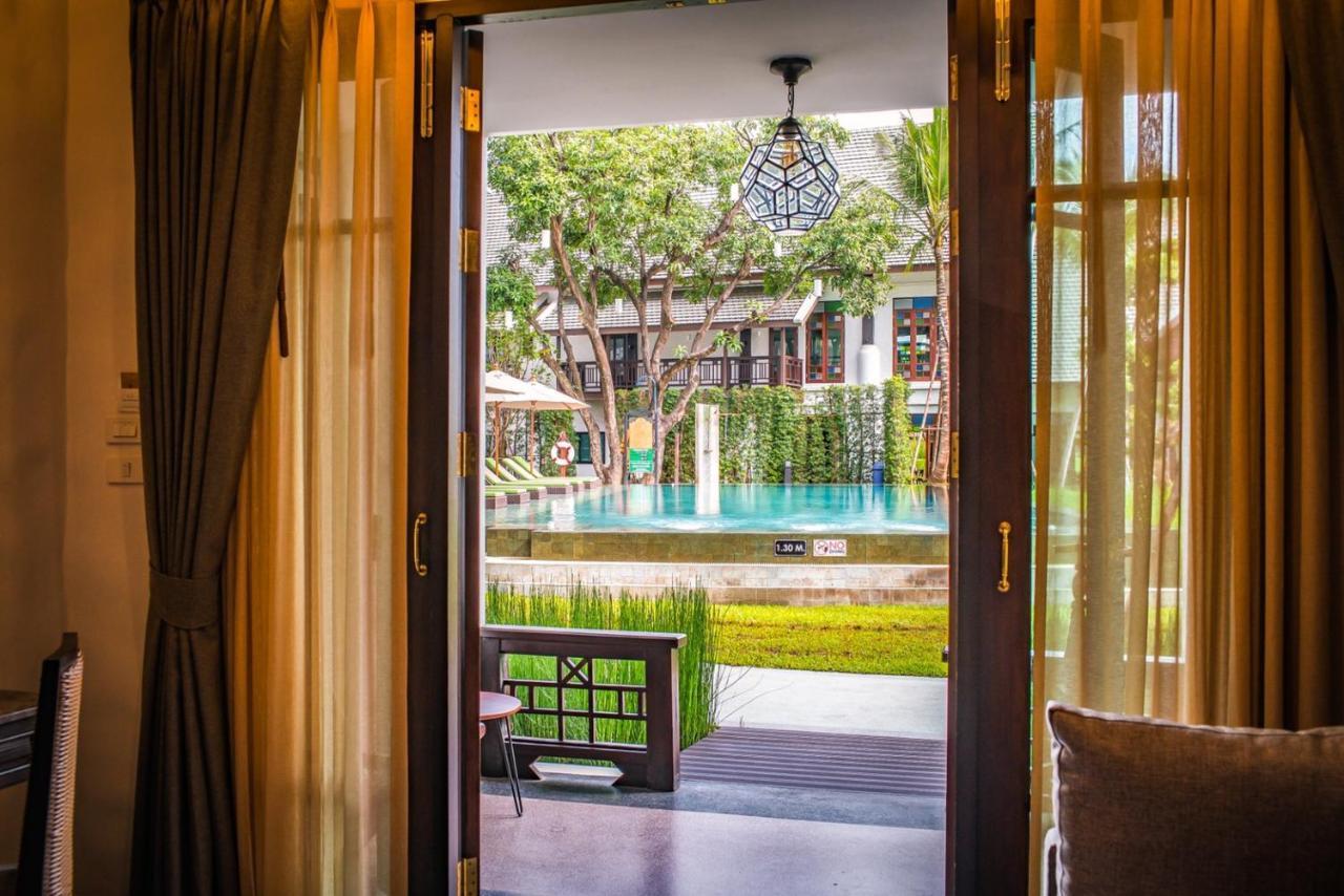Smile Lanna Hotel Chiang Mai Ngoại thất bức ảnh View from a room at the hotel